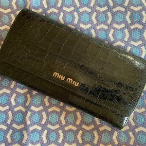 MIU MIU LONG WALLET